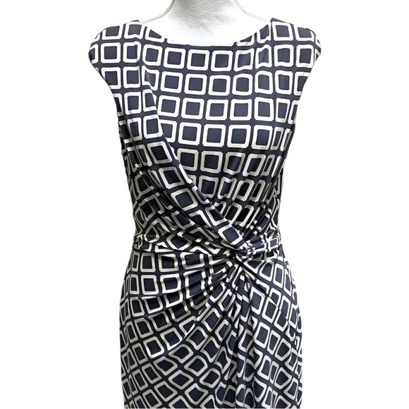 Lauren Ralph Lauren‎ Cream & Gray Geometric Print Stretch MIDI with Roused Waist - Picture 2 of 8